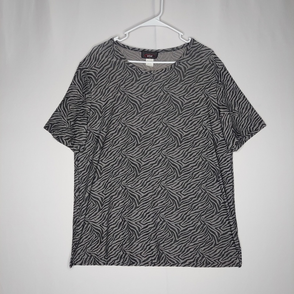 VIC Vintage Top Women 1X Gray Textured Zebra Short Sleeve Stretch Grunge Glam
